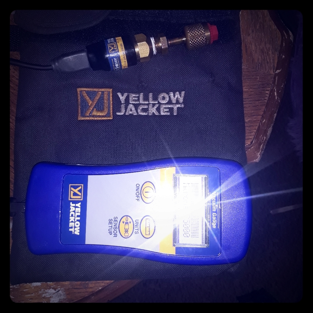 Yellow jacket vacuum gauge